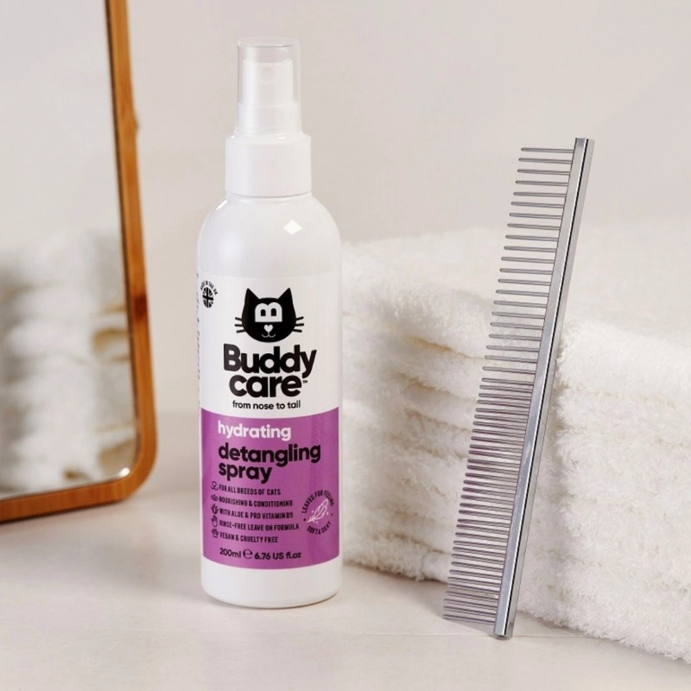 Spray nawilżający do rozczesywania sierści kotów z aloesem i prowitaminą B5 | Buddy Care