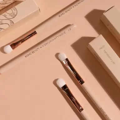 Pędzel do cieni K9 BOHO X KOMUNIKATYWNIE | Boho Beauty